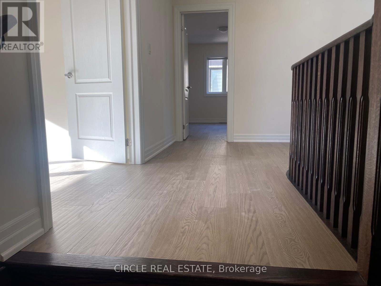 Upper Level - 213 Danny Wheeler Boulevard, Georgina, Ontario  L4P 0J8 - Photo 18 - N12730812