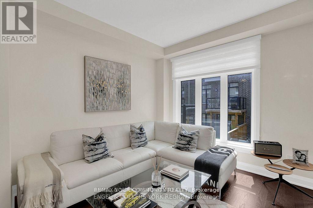 29 Nardini Lane N, Richmond Hill, Ontario  L4C 1C2 - Photo 24 - N12730852