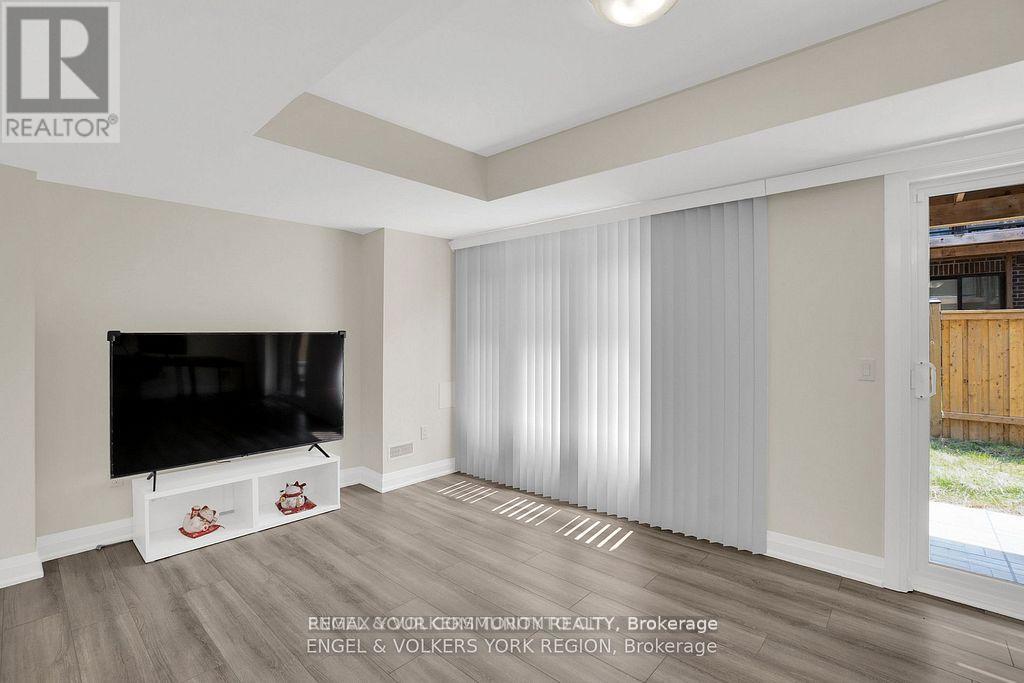 29 Nardini Lane N, Richmond Hill, Ontario  L4C 1C2 - Photo 32 - N12730852