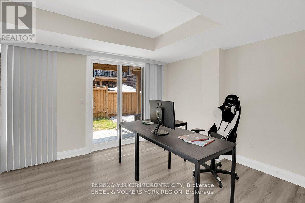 29 Nardini Lane N, Richmond Hill, Ontario  L4C 1C2 - Photo 33 - N12730852