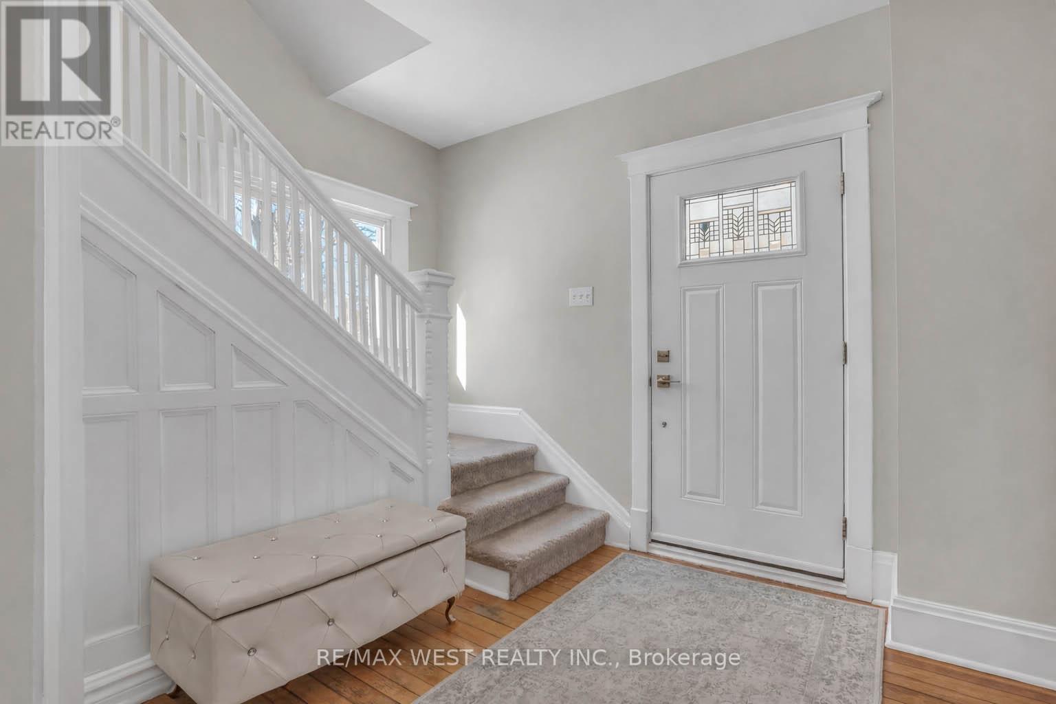 53 Metcalfe Street, Aurora, Ontario  L4G 1E5 - Photo 8 - N12730860