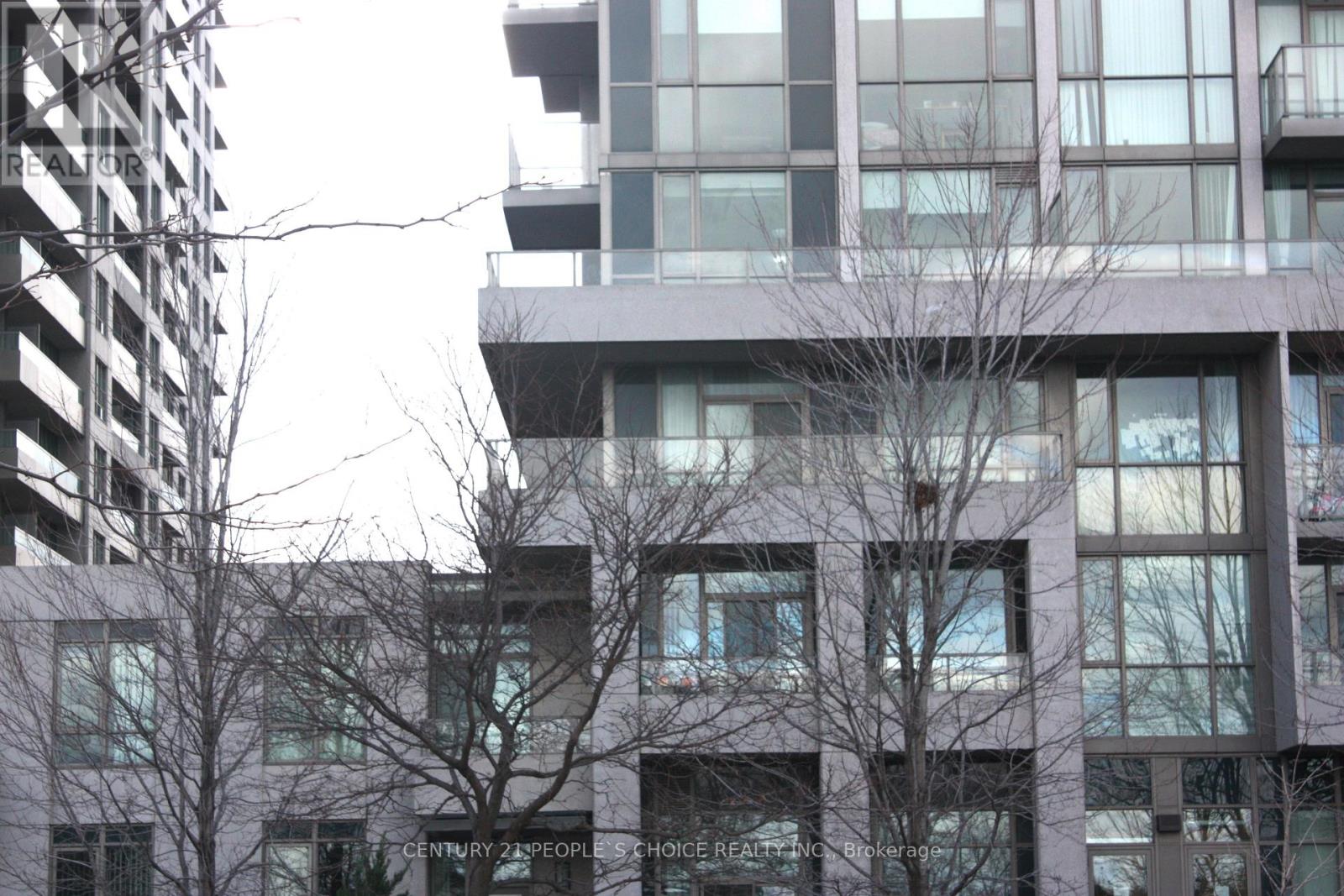 305 - 339 Rathburn Road W, Mississauga, Ontario  L5B 0K6 - Photo 3 - W12730740