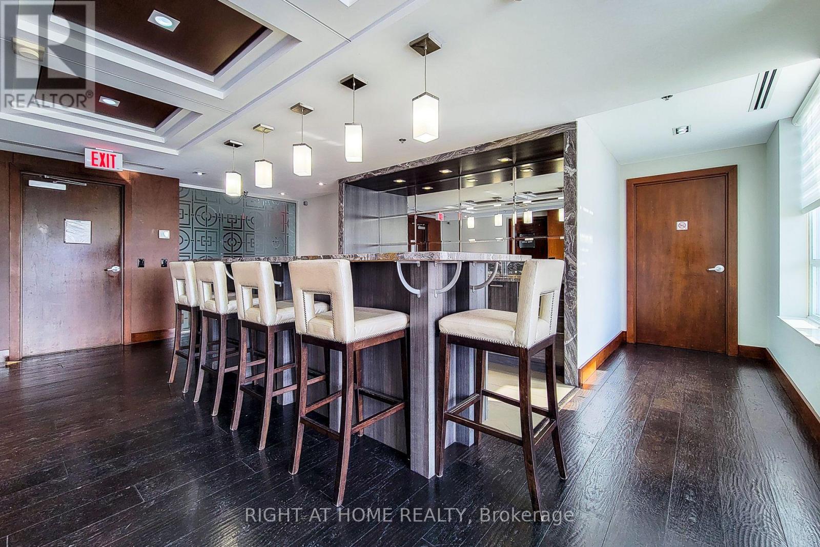 614 - 2480 Prince Michael Drive, Oakville, Ontario  L6H 0H1 - Photo 13 - W12730752