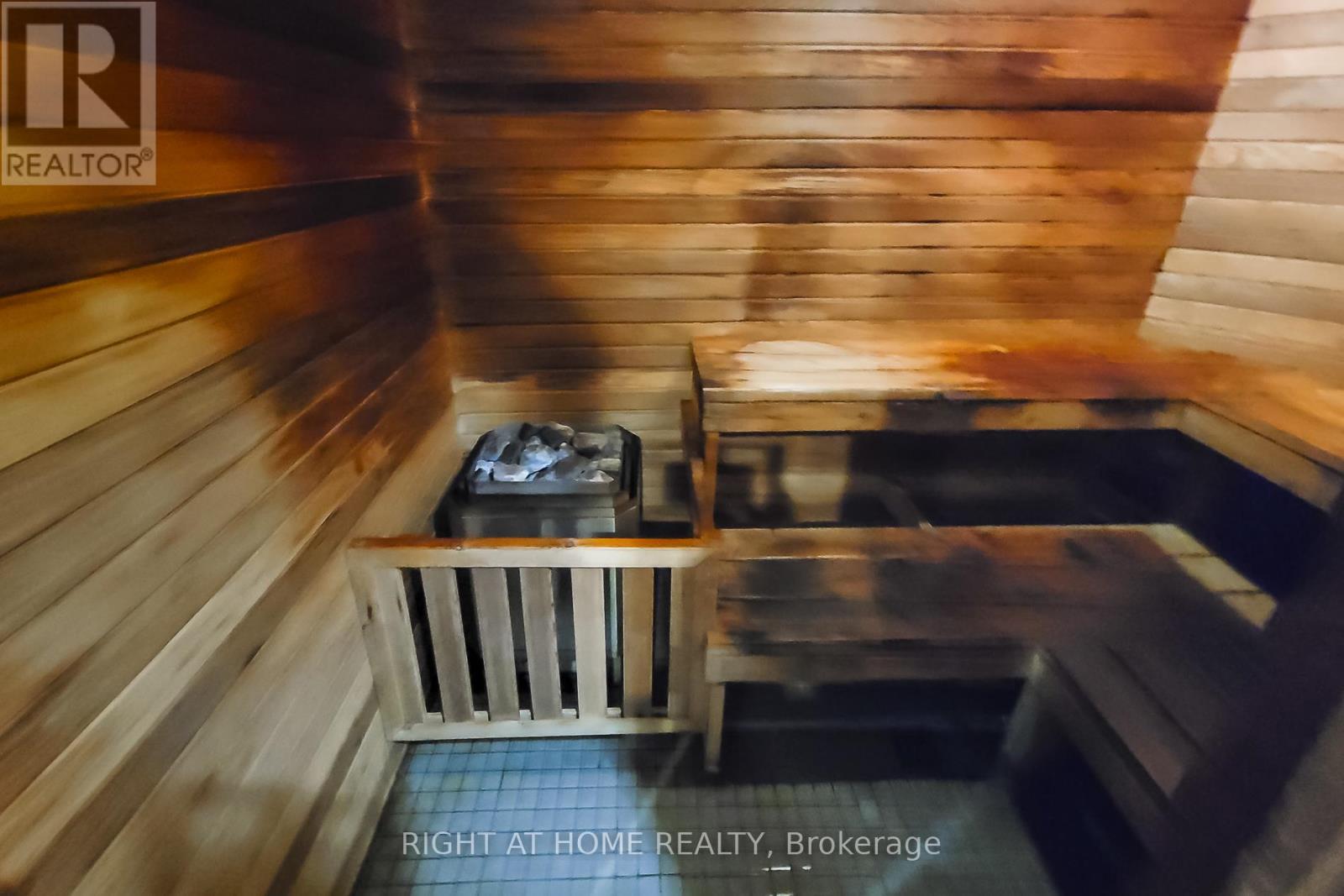 614 - 2480 Prince Michael Drive, Oakville, Ontario  L6H 0H1 - Photo 6 - W12730752