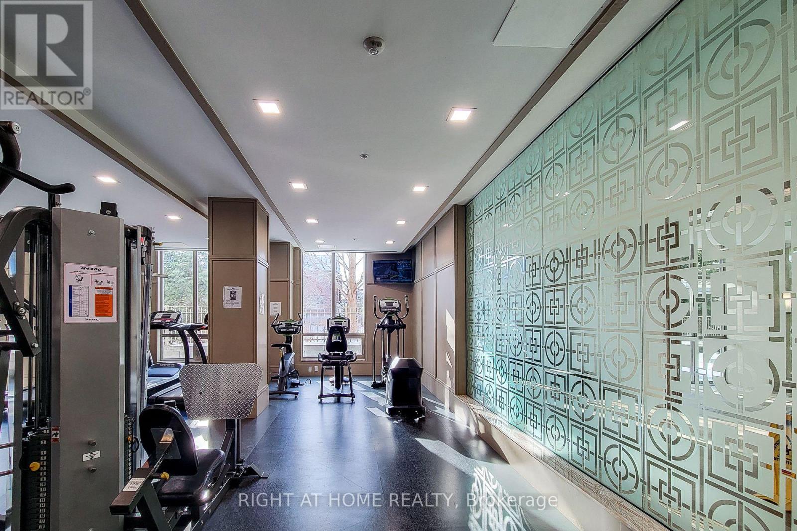 614 - 2480 Prince Michael Drive, Oakville, Ontario  L6H 0H1 - Photo 8 - W12730752