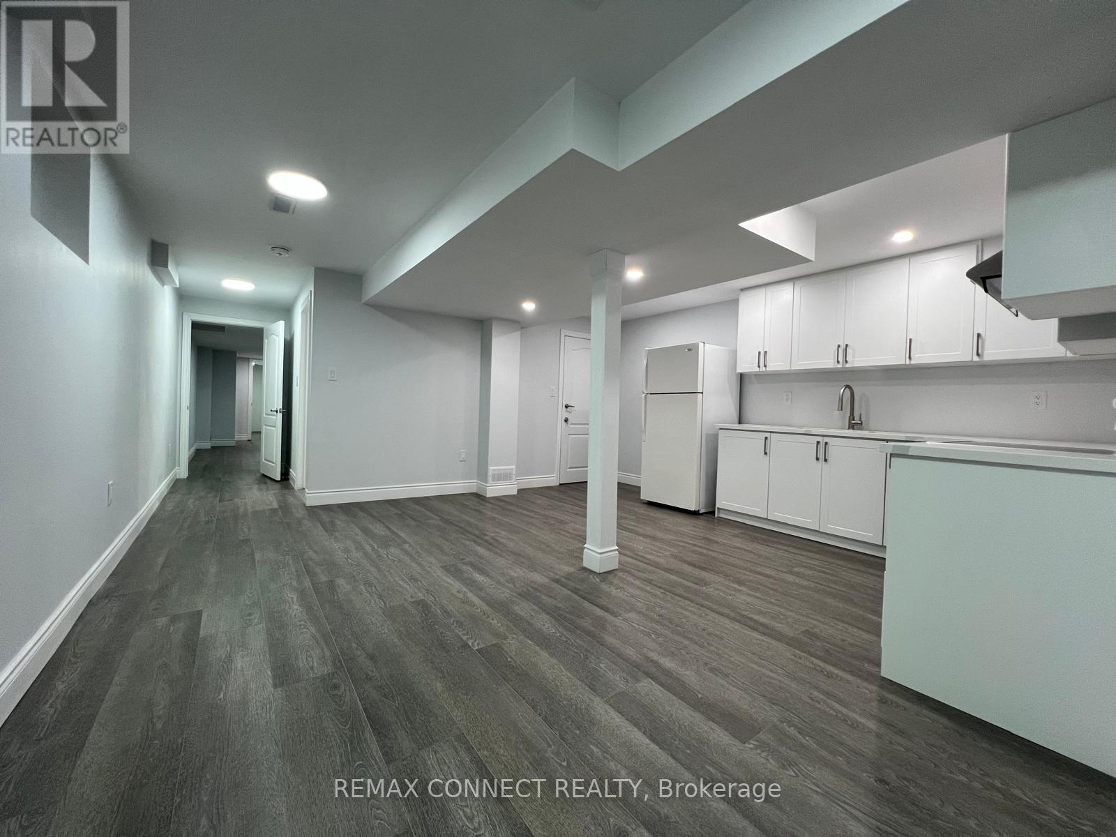 Bsmt - 8 Evanwood Crescent, Brampton, Ontario  L6X 0P8 - Photo 5 - W12730794