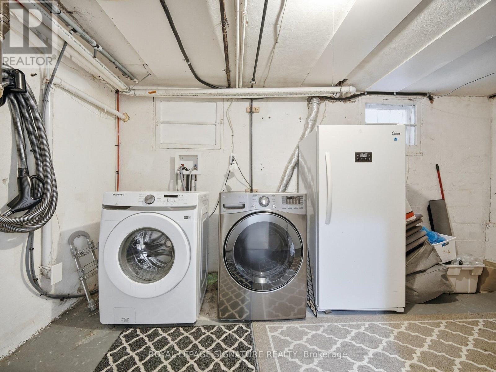 205 Prince Edward Drive S, Toronto, Ontario  M8Y 3X1 - Photo 40 - W12730798