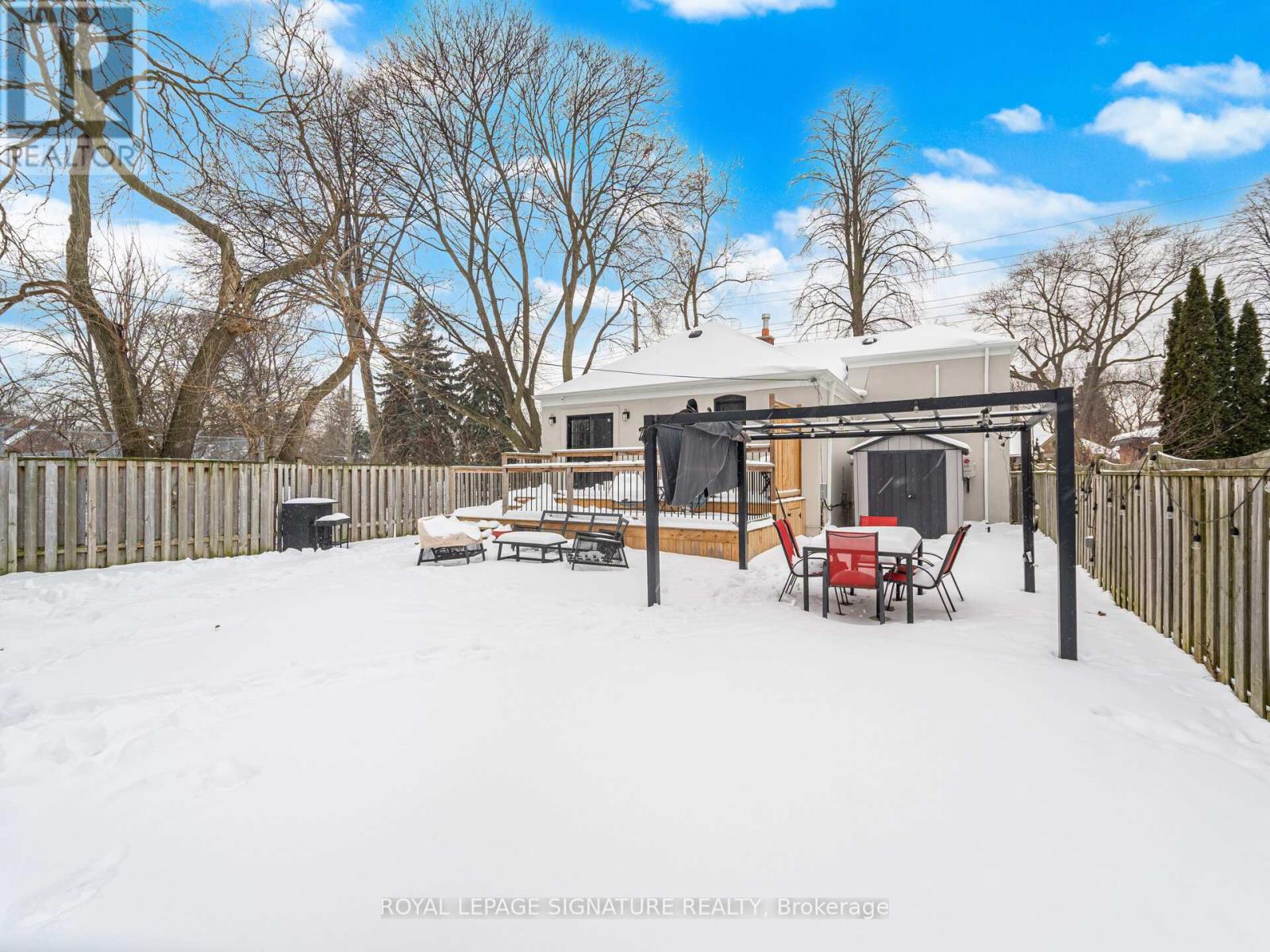 205 Prince Edward Drive S, Toronto, Ontario  M8Y 3X1 - Photo 45 - W12730798