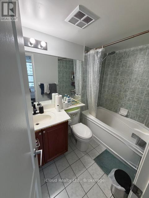 1102 - 1 Elm Drive W, Mississauga, Ontario  L5B 4M1 - Photo 8 - W12730834