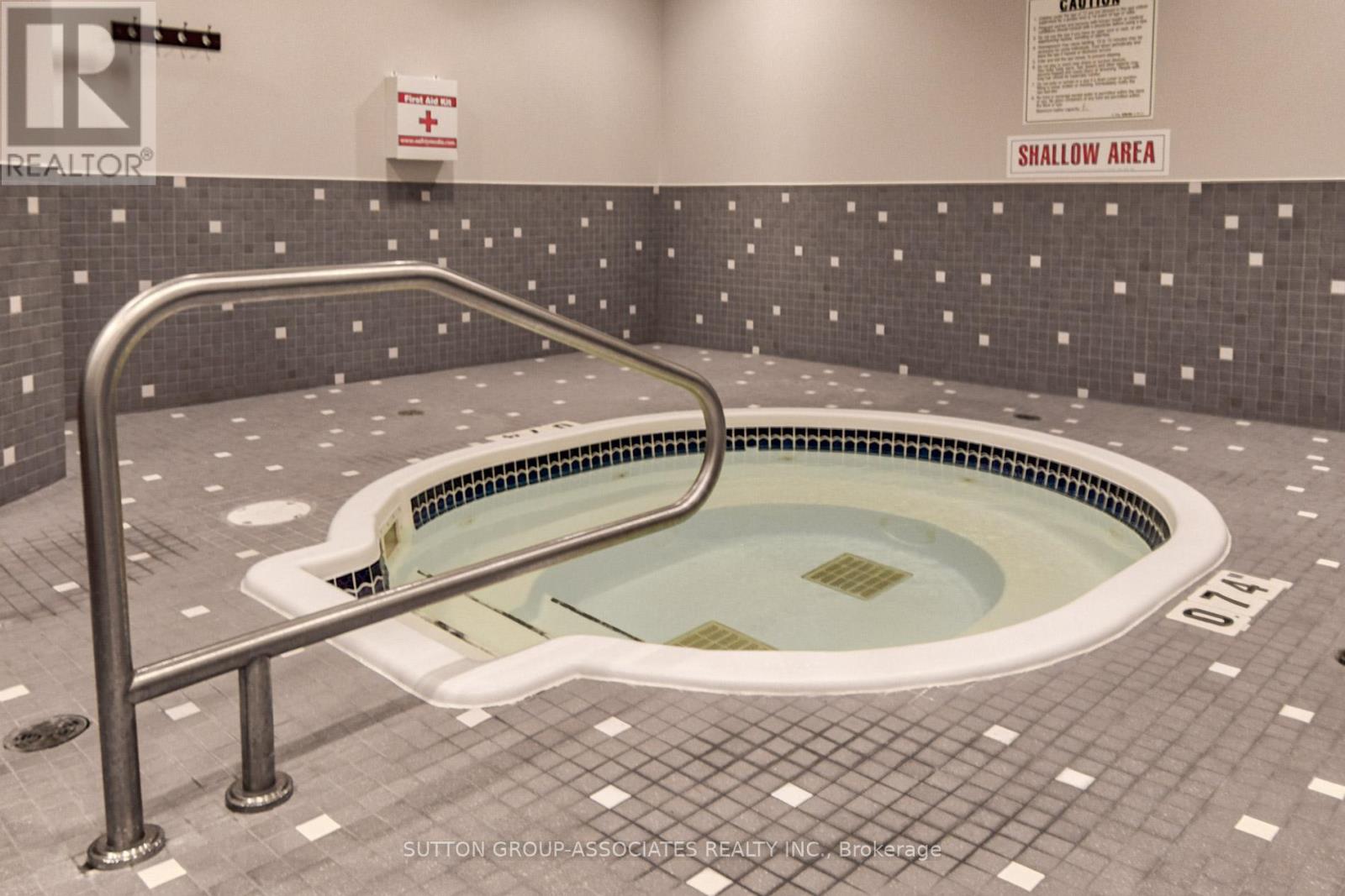 109 - 2 Fieldway Road, Toronto, Ontario  M8Z 0B9 - Photo 31 - W12730872