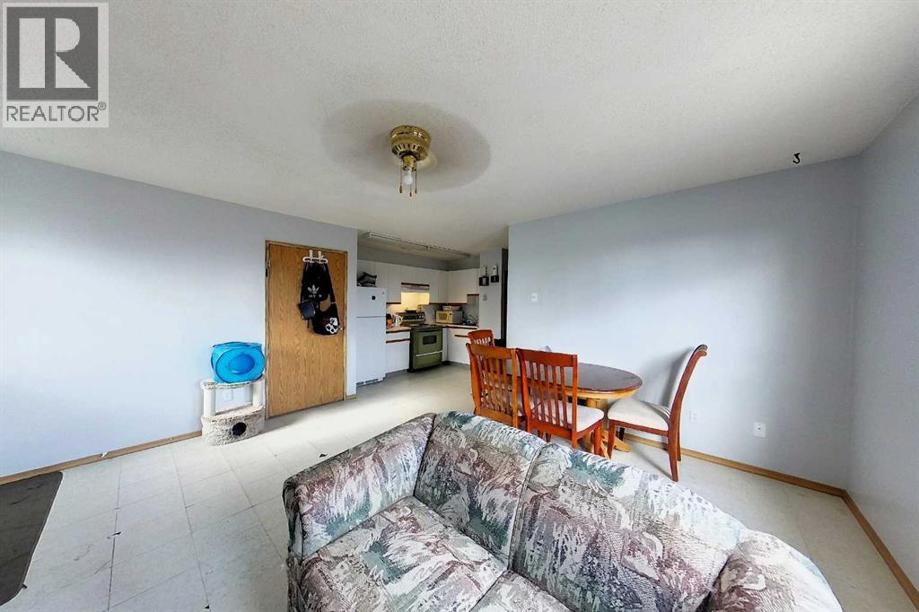 5015 7 Avenue, Edson, Alberta  T7E 1N7 - Photo 4 - A2123708