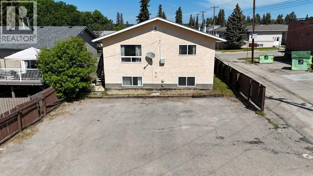 5015 7 Avenue, Edson, Alberta  T7E 1N7 - Photo 2 - A2123708