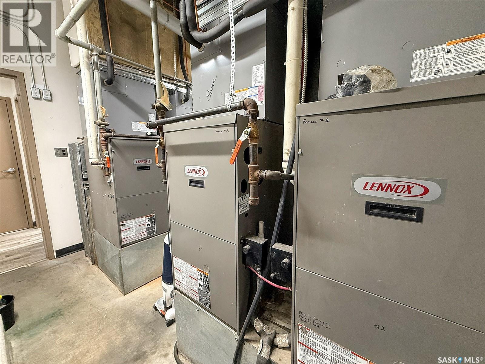 278 1st Avenue Ne, Swift Current, Saskatchewan  S9H 2B4 - Photo 36 - SK027412