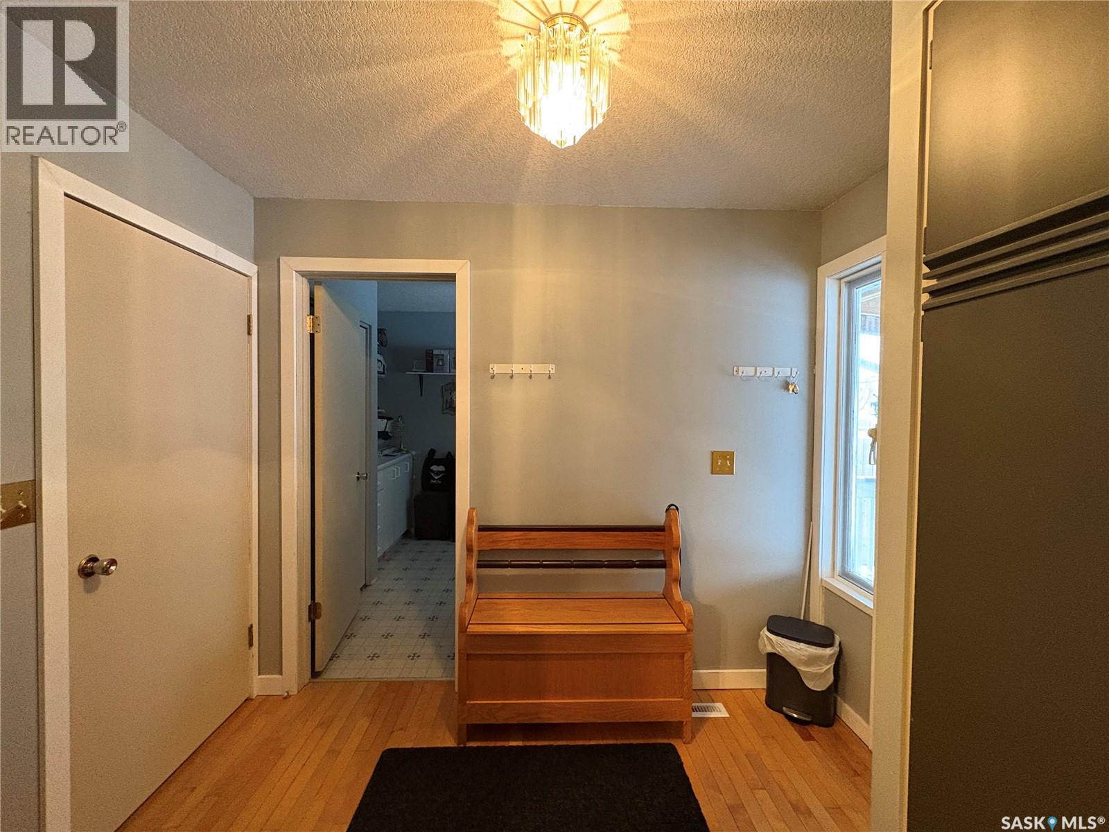 527 2nd Street Ne, Ituna, Saskatchewan  S0A 1N0 - Photo 11 - SK027395