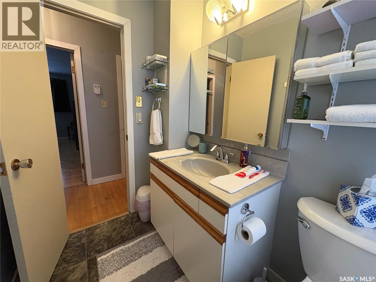 527 2nd Street Ne, Ituna, Saskatchewan  S0A 1N0 - Photo 23 - SK027395