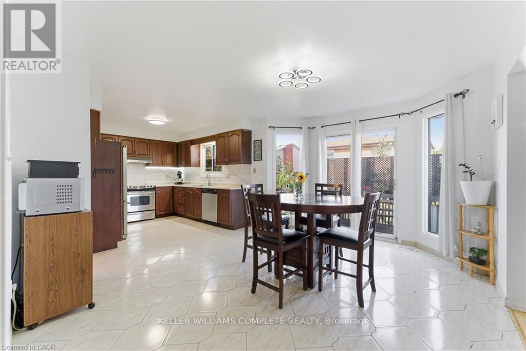 2 Morningstar Court, Hamilton, Ontario  L8W 3E1 - Photo 9 - X12730756