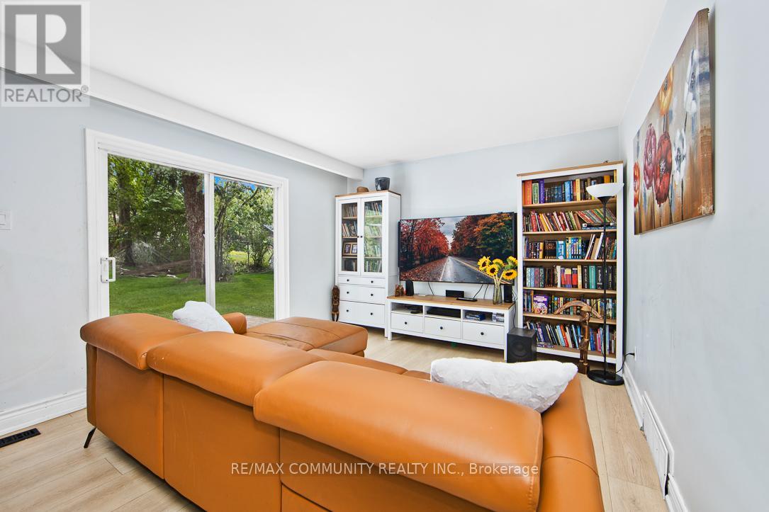 168 Kingslake Road, Toronto, Ontario  M2J 3G3 - Photo 20 - C12730494