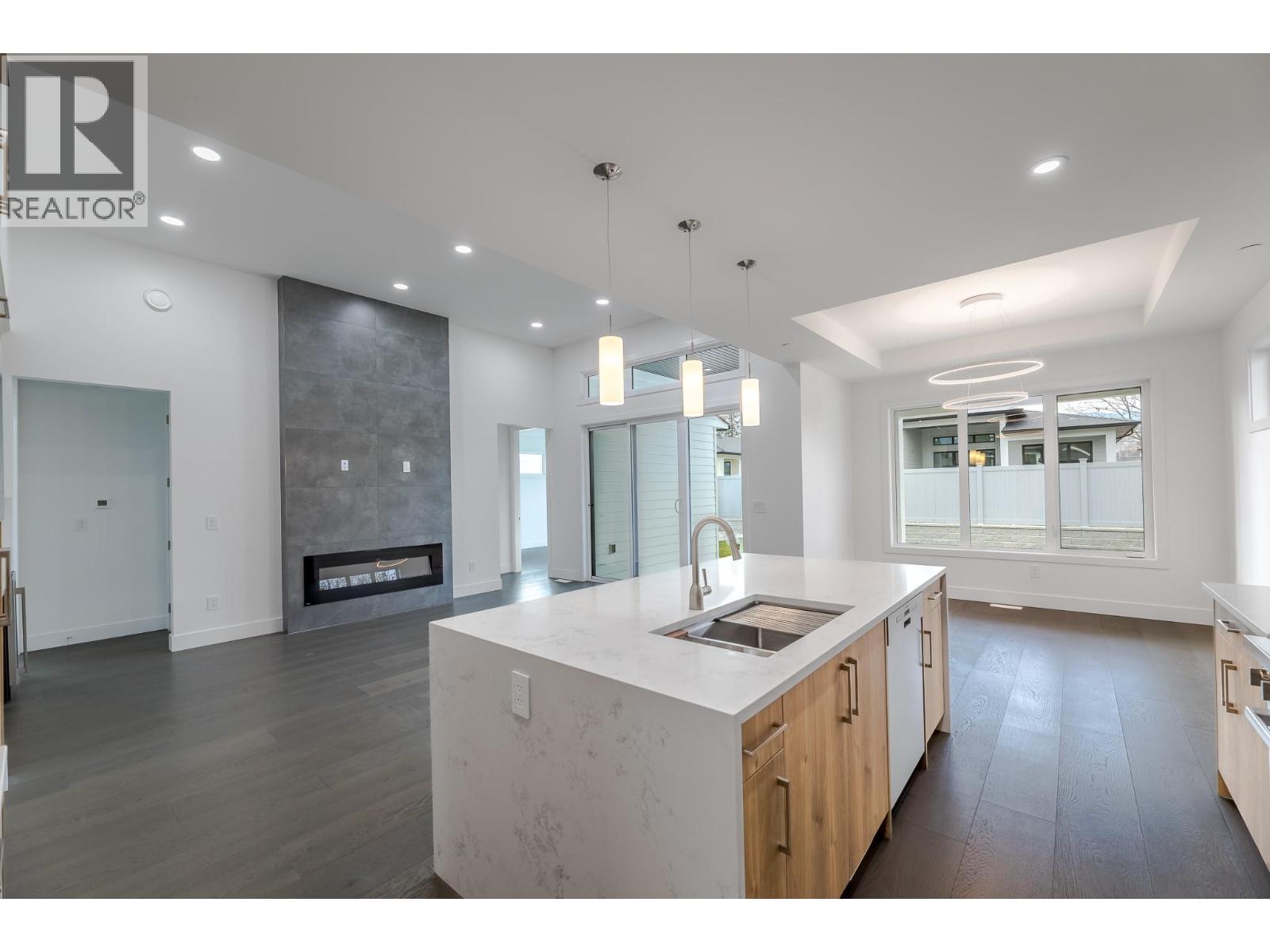 5586 Nixon Road, Summerland, British Columbia  V0H 1Z9 - Photo 10 - 10373919