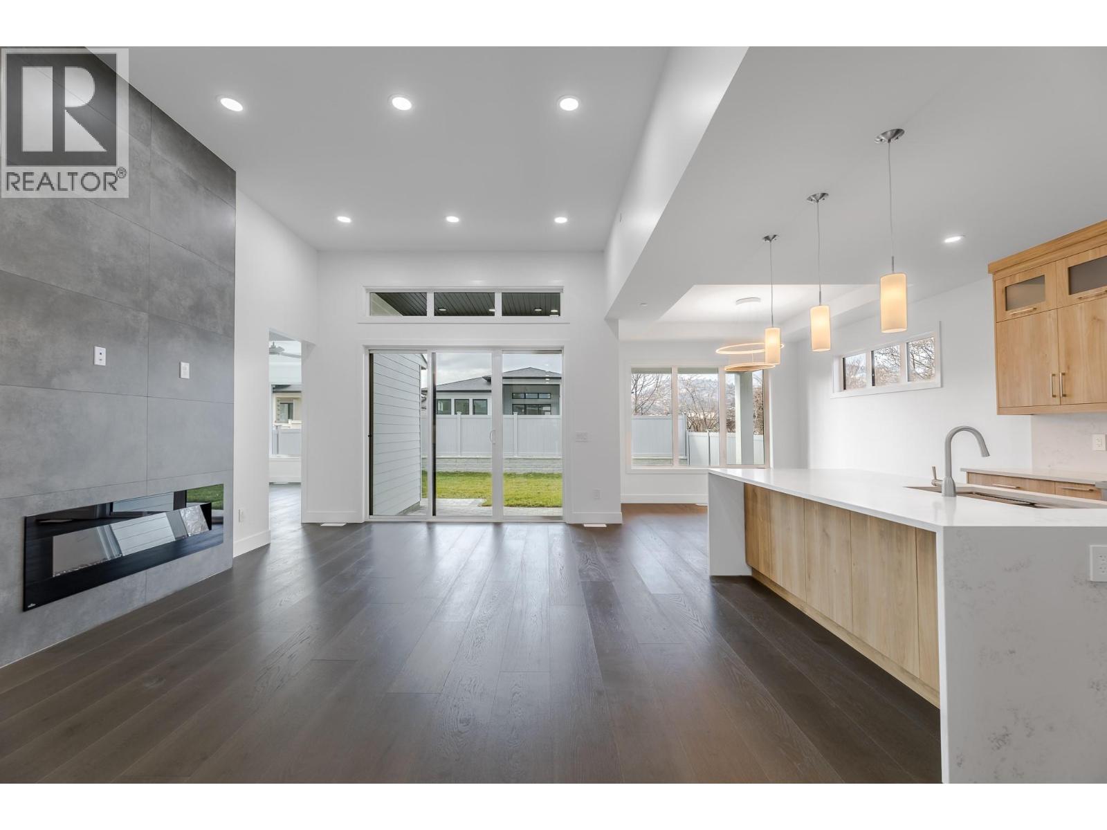 5586 Nixon Road, Summerland, British Columbia  V0H 1Z9 - Photo 7 - 10373919