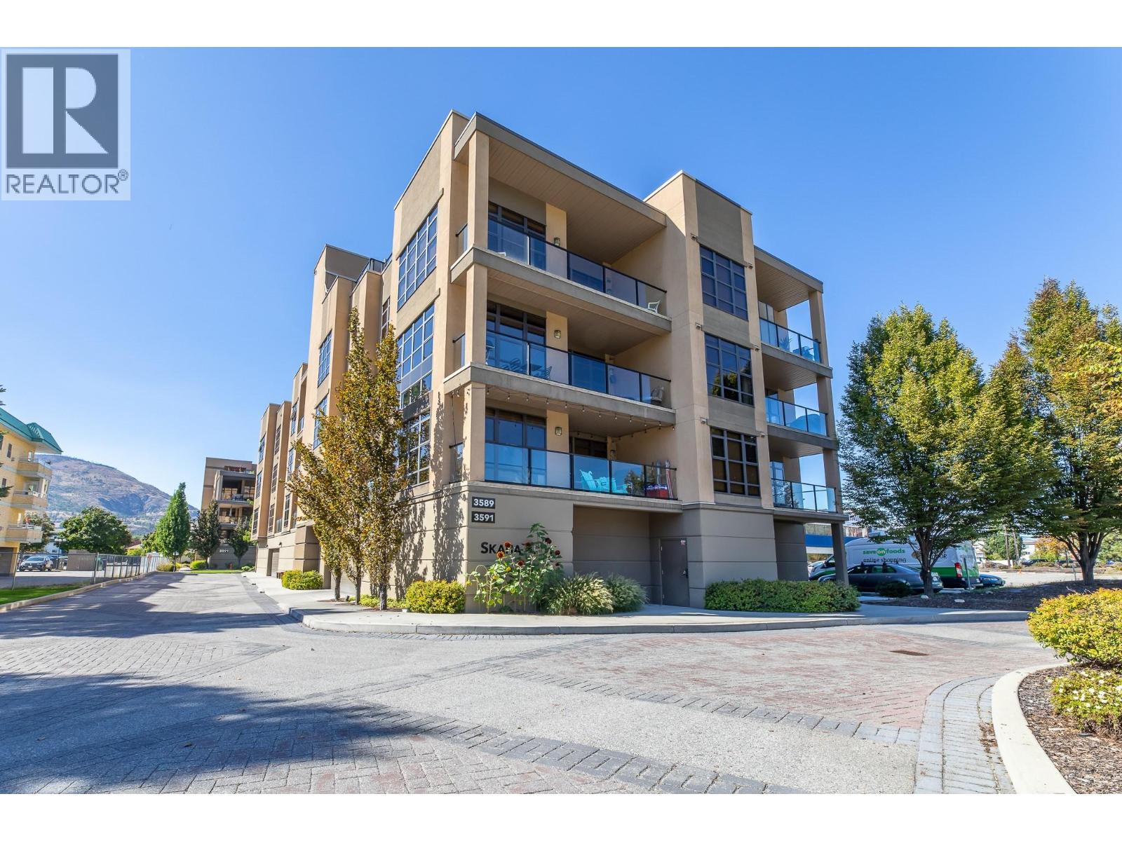 3589 Skaha Lake Road Unit# 204, Penticton, British Columbia