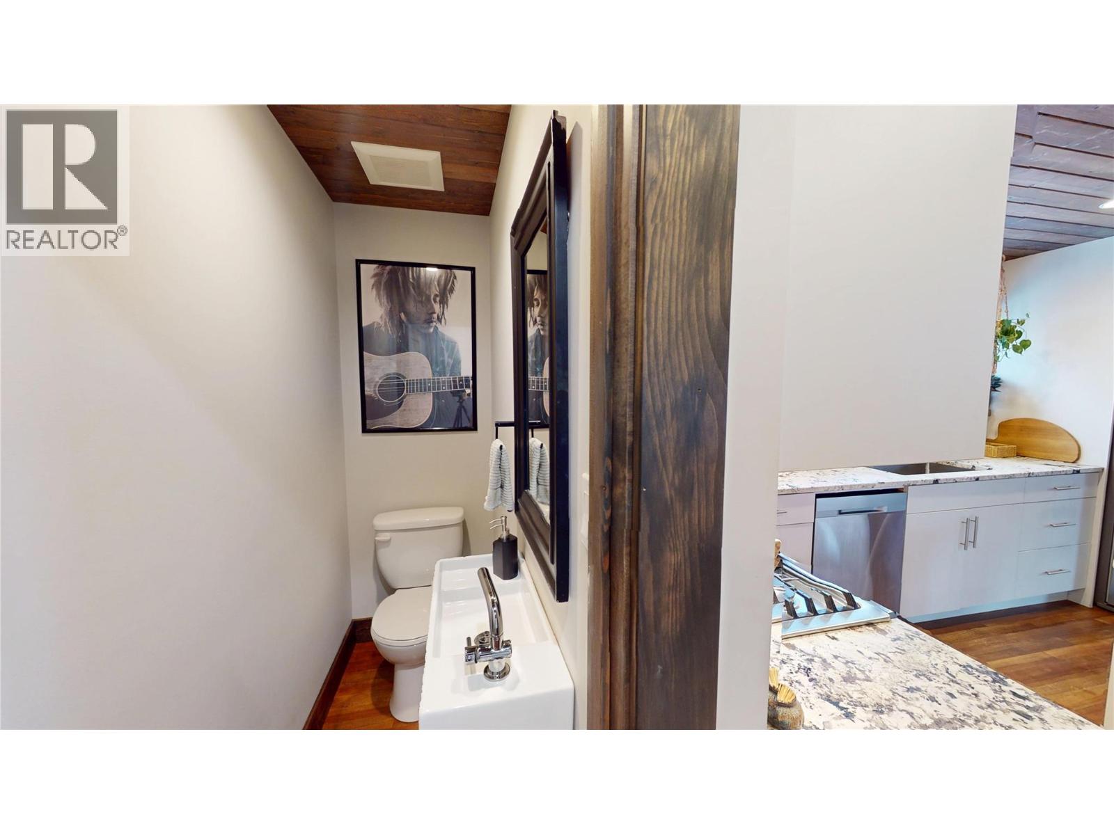 402a 6th Avenue, Fernie, British Columbia  V0B 1M0 - Photo 8 - 10373872