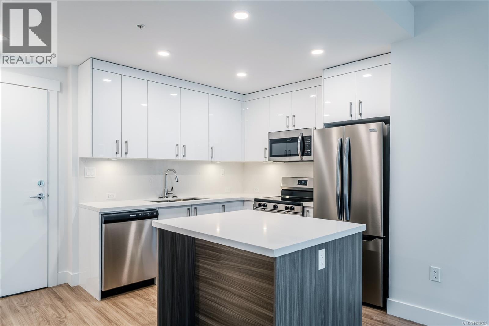 407 6320 Sentinal Dr, Nanaimo, British Columbia  V9V 1W4 - Photo 4 - 1023092