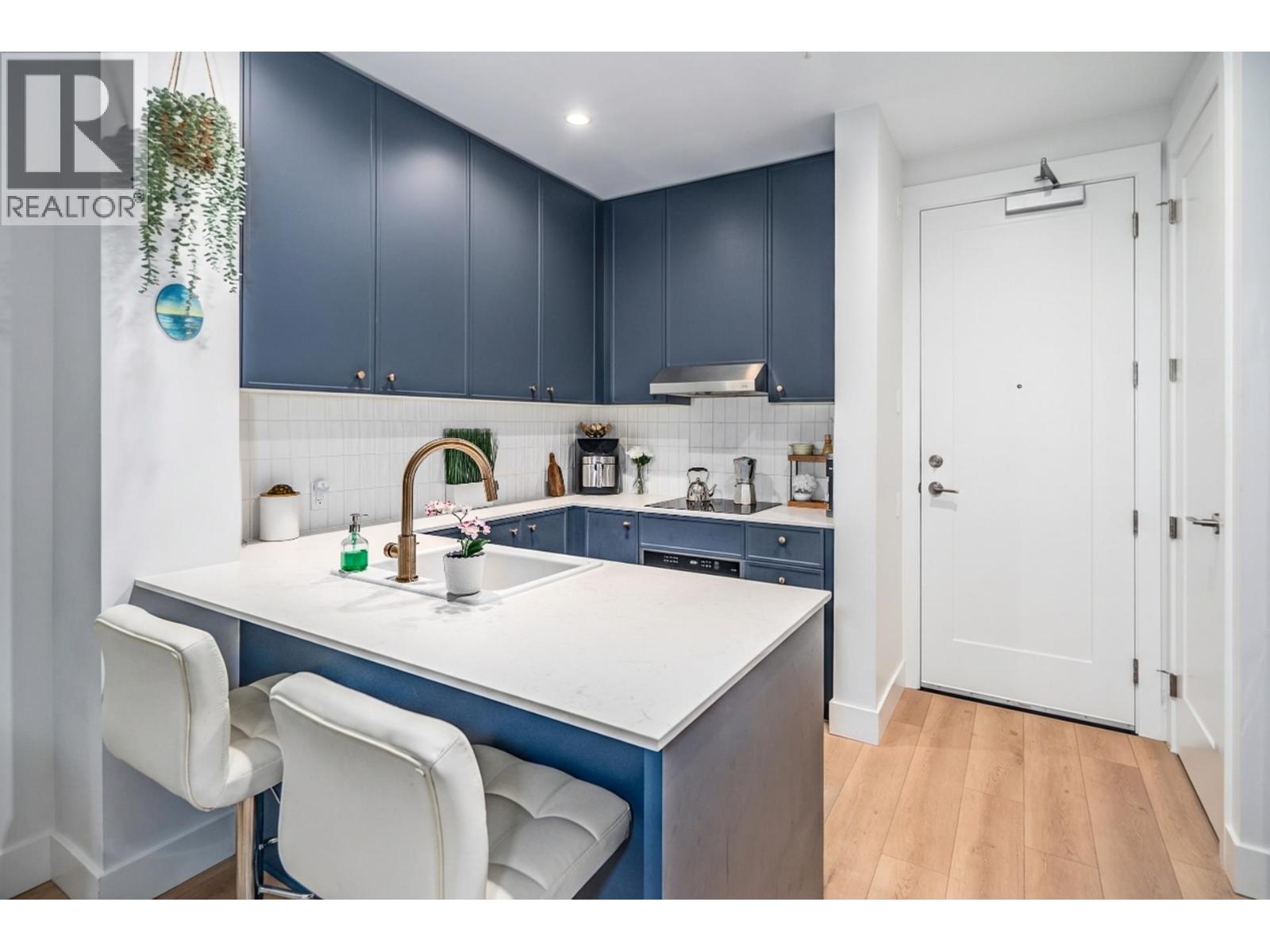 213 708 Edgar Avenue, Coquitlam, British Columbia  V3K 0H3 - Photo 8 - R3083169