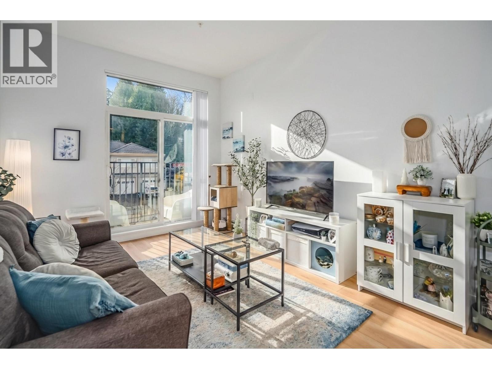 213 708 Edgar Avenue, Coquitlam, British Columbia  V3K 0H3 - Photo 3 - R3083169