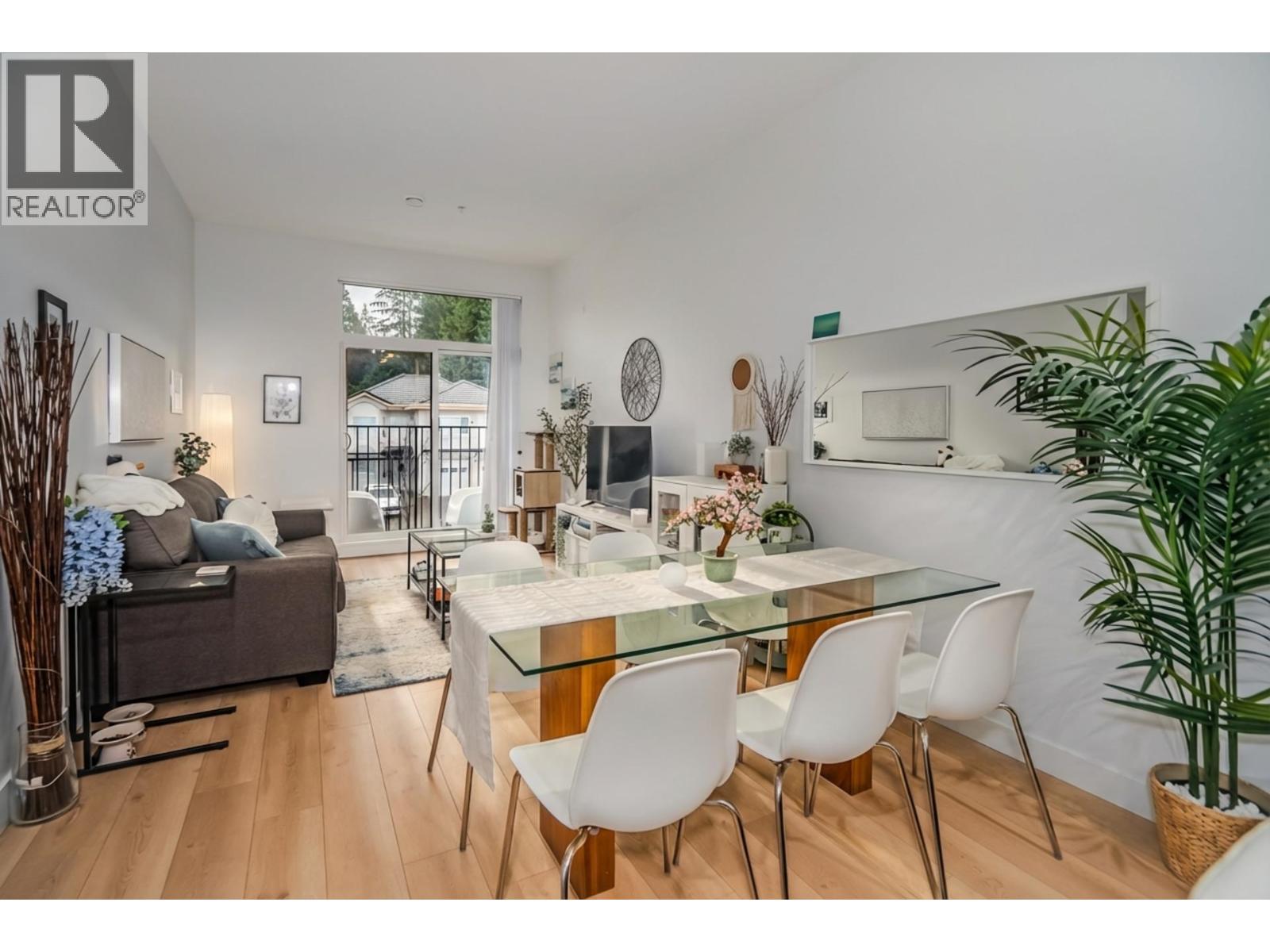 213 708 Edgar Avenue, Coquitlam, British Columbia  V3K 0H3 - Photo 2 - R3083169