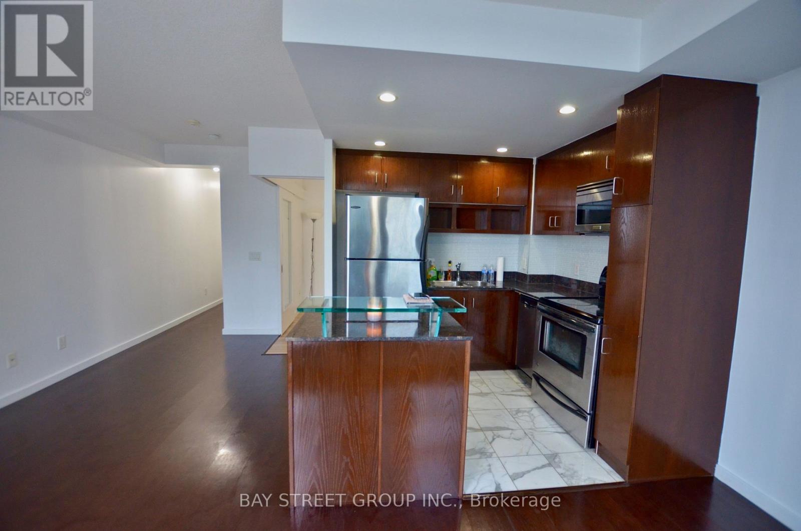 604 - 218 Queens Quay W, Toronto, Ontario  M5J 2Y6 - Photo 20 - C12730154