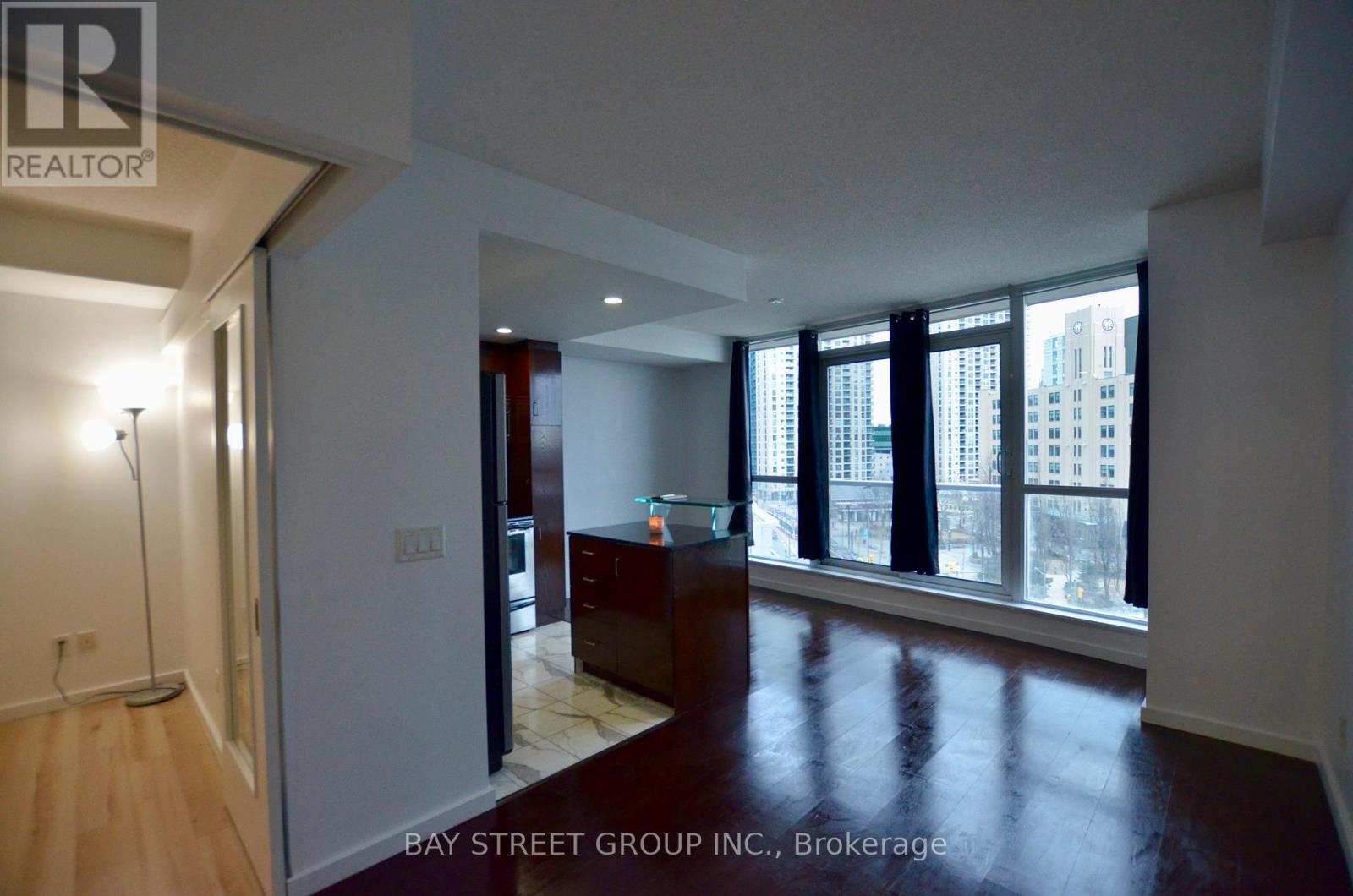 604 - 218 Queens Quay W, Toronto, Ontario  M5J 2Y6 - Photo 24 - C12730154