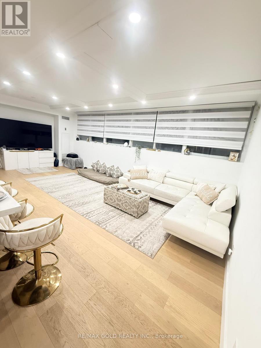 2108 - 3700 Kaneff Crescent, Mississauga, Ontario  L5A 4B8 - Photo 7 - W12730556