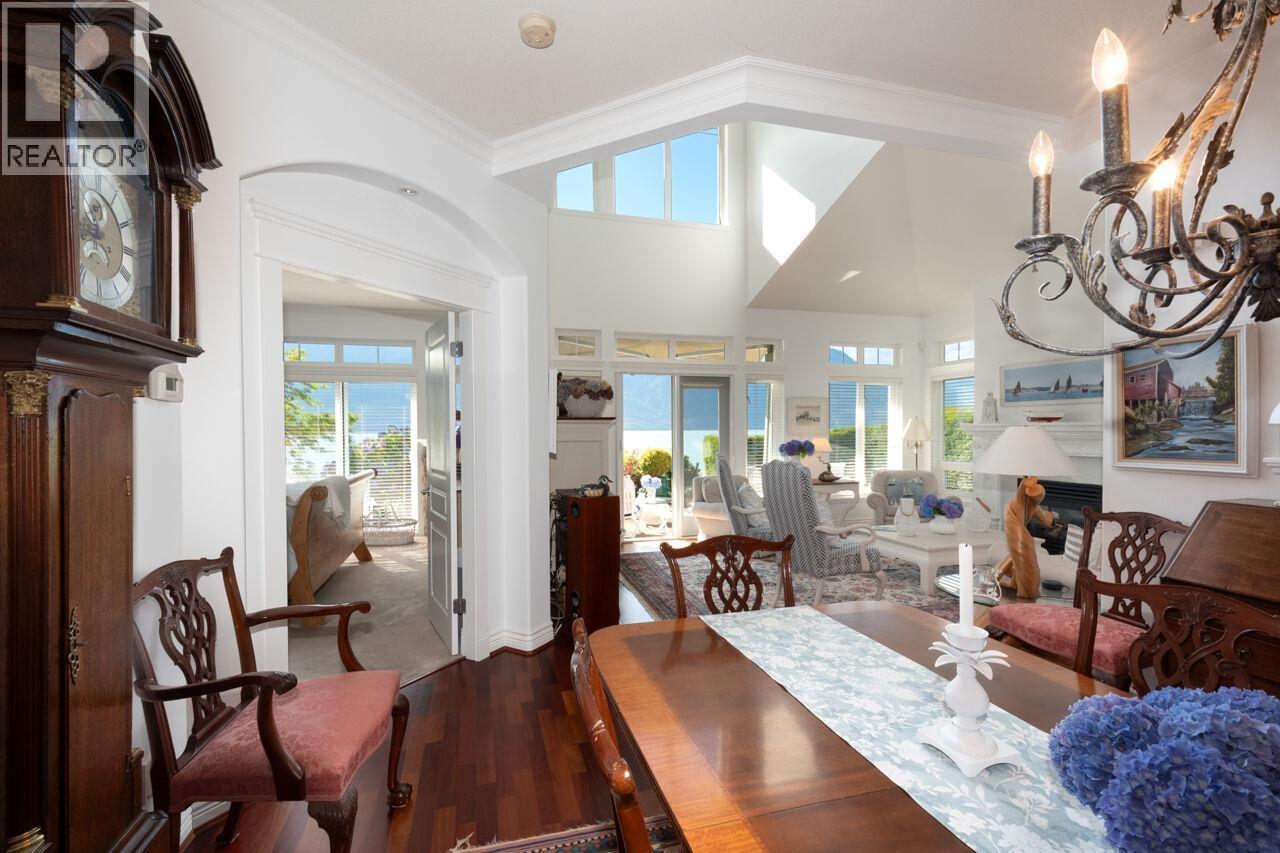 15 Beach Drive, Furry Creek, British Columbia  V8B 1A2 - Photo 11 - R3083274