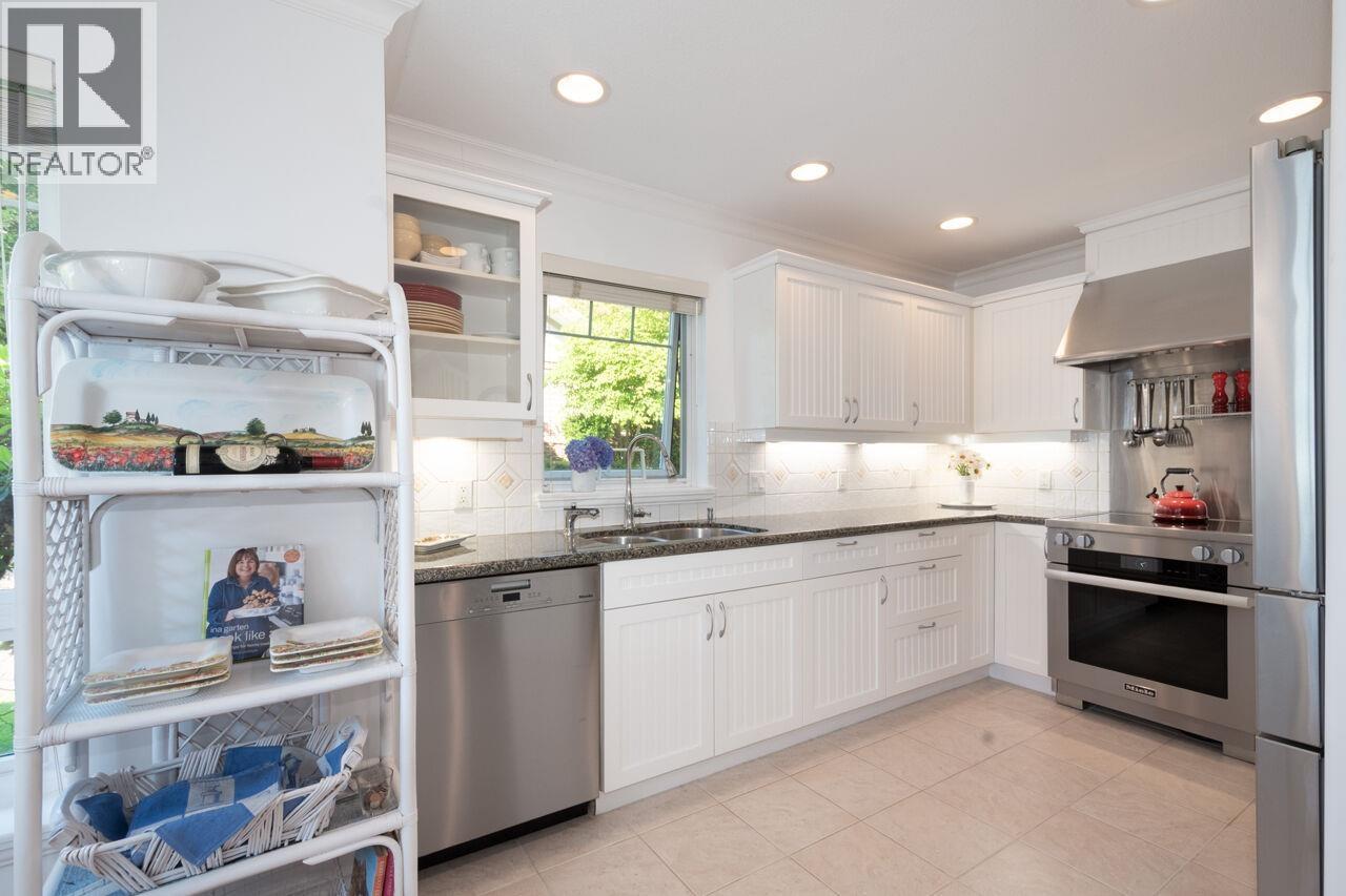 15 Beach Drive, Furry Creek, British Columbia  V8B 1A2 - Photo 13 - R3083274