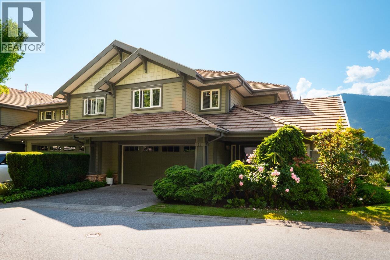 15 Beach Drive, Furry Creek, British Columbia  V8B 1A2 - Photo 2 - R3083274