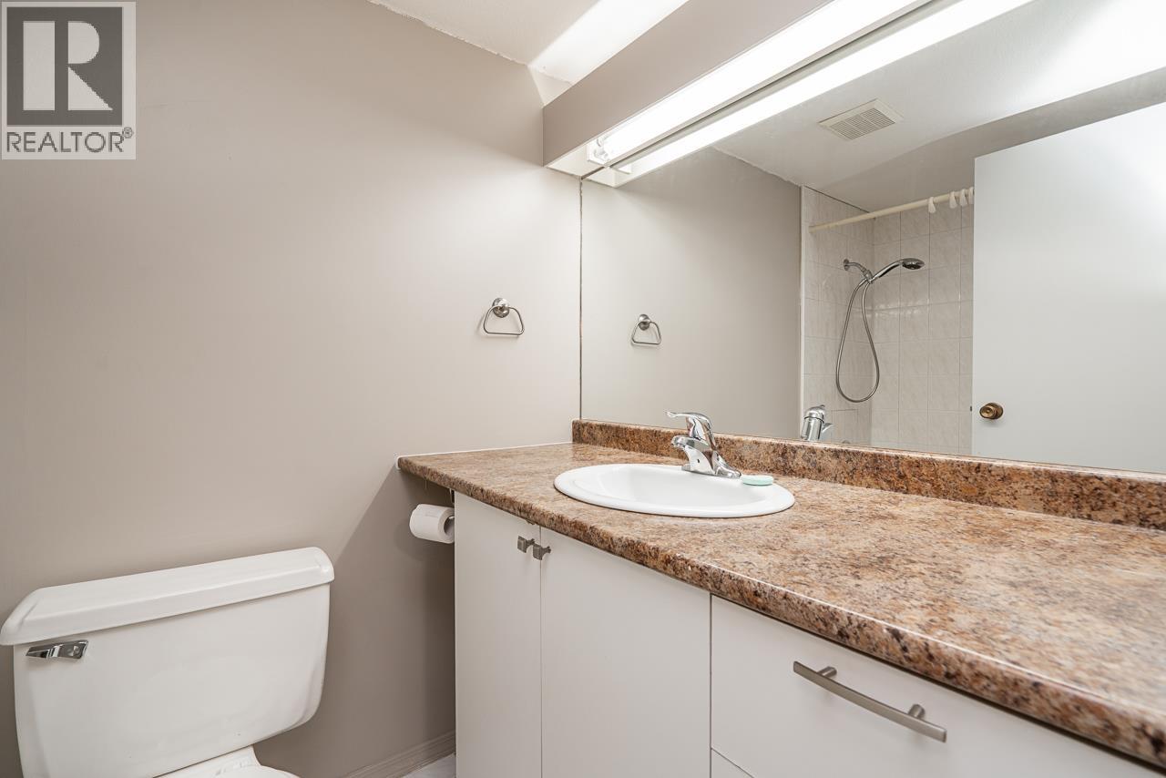 319 9847 Manchester Drive, Burnaby, British Columbia  V3N 4P4 - Photo 16 - R3083284