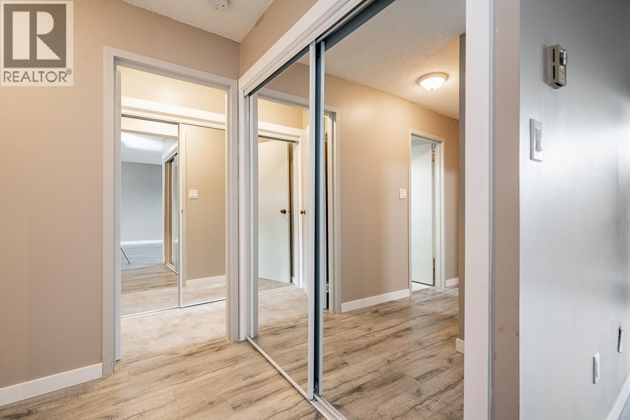 319 9847 Manchester Drive, Burnaby, British Columbia  V3N 4P4 - Photo 18 - R3083284