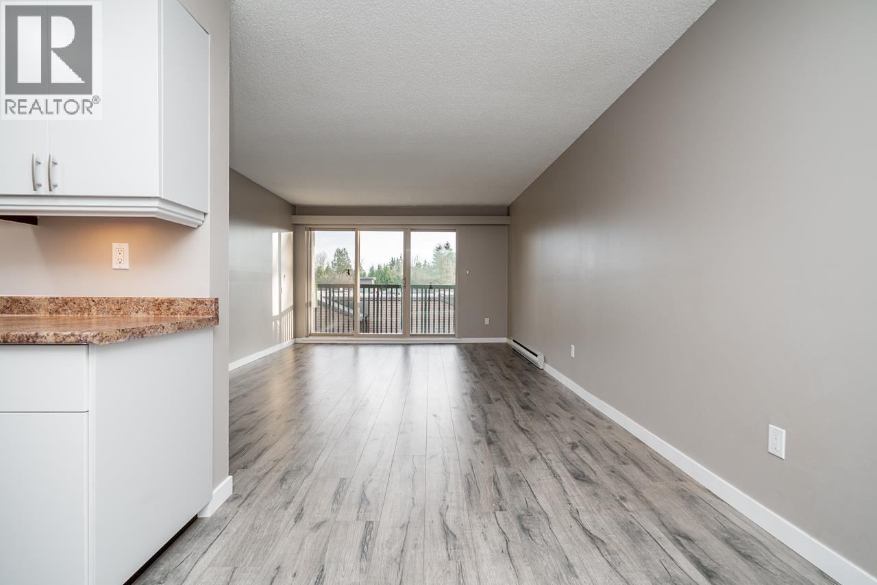 319 9847 Manchester Drive, Burnaby, British Columbia  V3N 4P4 - Photo 9 - R3083284