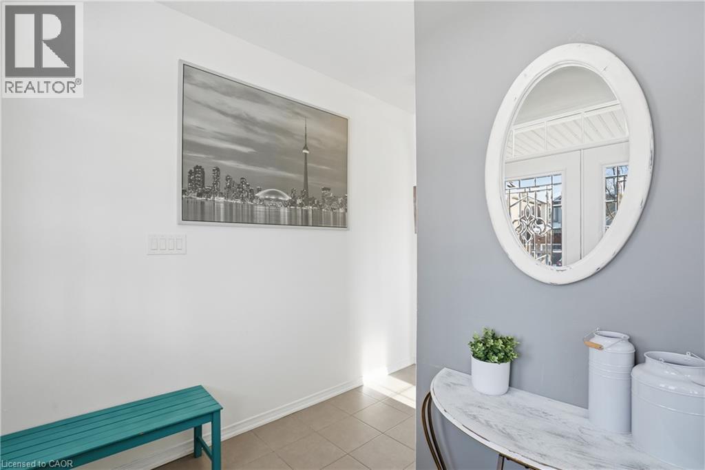 211 Odonnel Drive, Binbrook, Ontario  L0R 1C0 - Photo 4 - 40800990