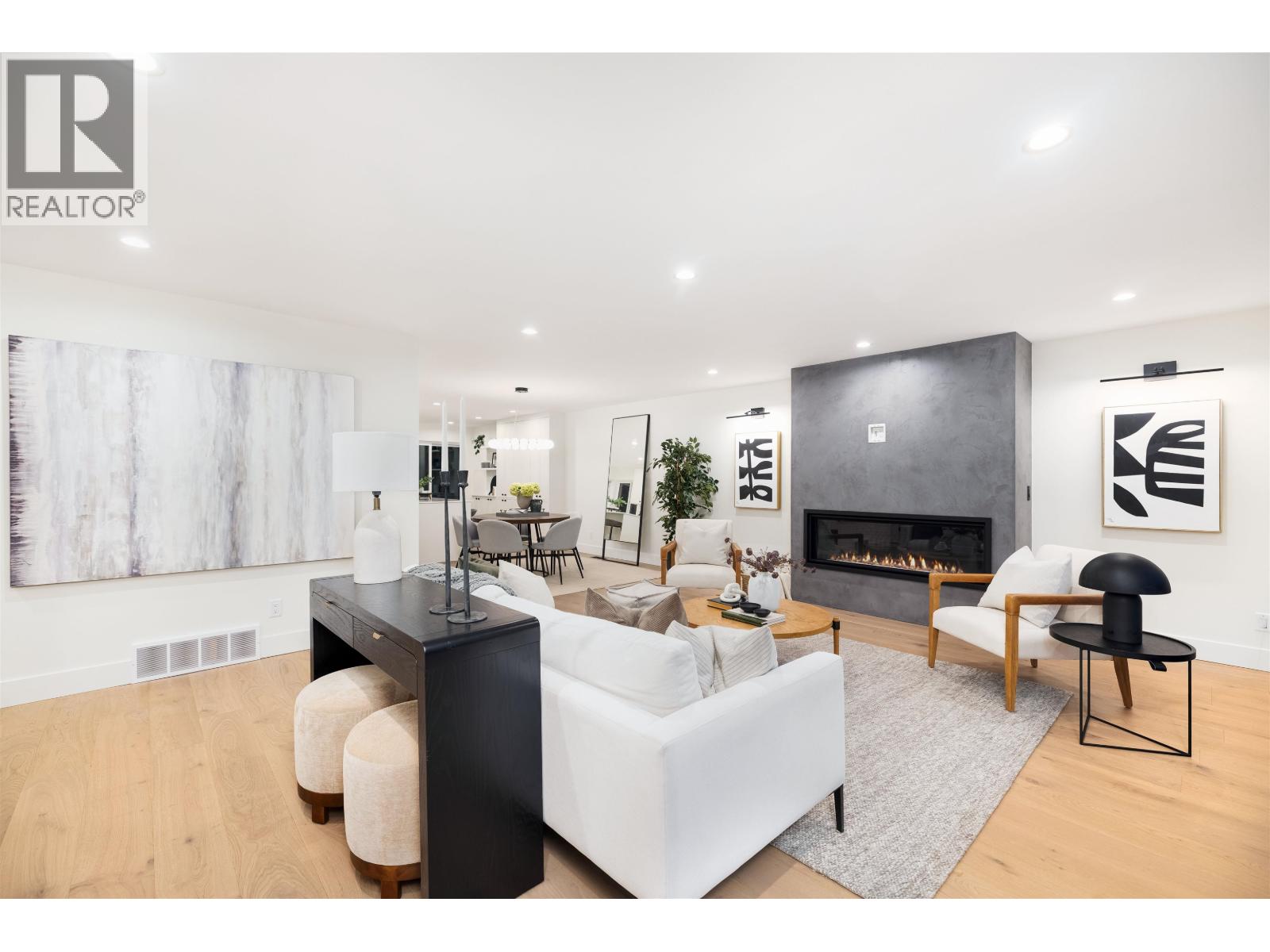 2654 Masefield Road, North Vancouver, British Columbia  V7K 1Z9 - Photo 5 - R3083285