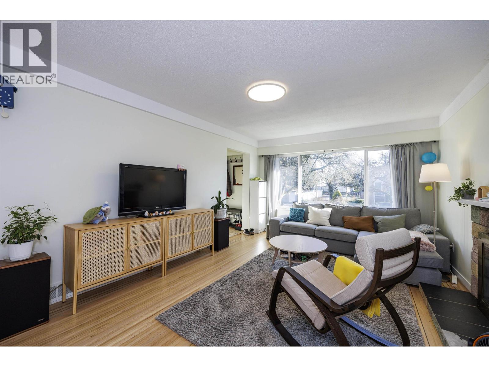 5761 Culloden Street, Vancouver, British Columbia  V5W 3S1 - Photo 6 - R3083295