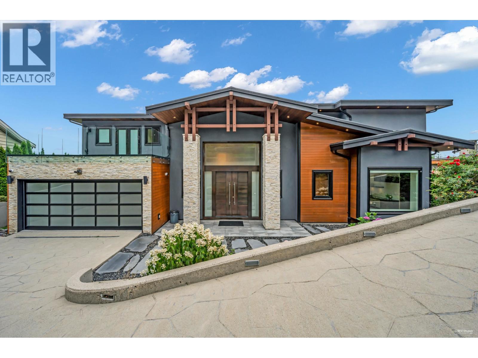 518 Ballantree Place, West Vancouver, British Columbia  V7S 1W5 - Photo 3 - R3083304