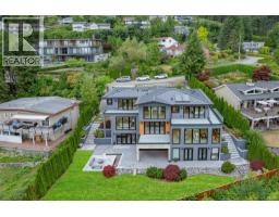 518 BALLANTREE PLACE, West Vancouver, British Columbia