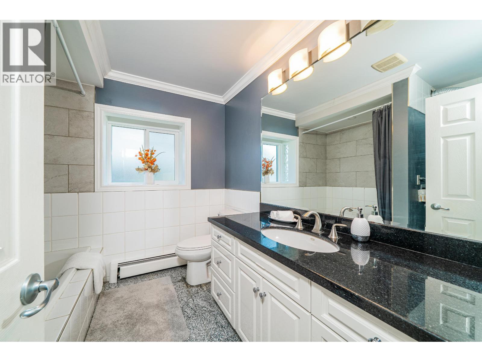 4824 Fairlawn Drive, Burnaby, British Columbia  V5C 3R8 - Photo 20 - R3083306