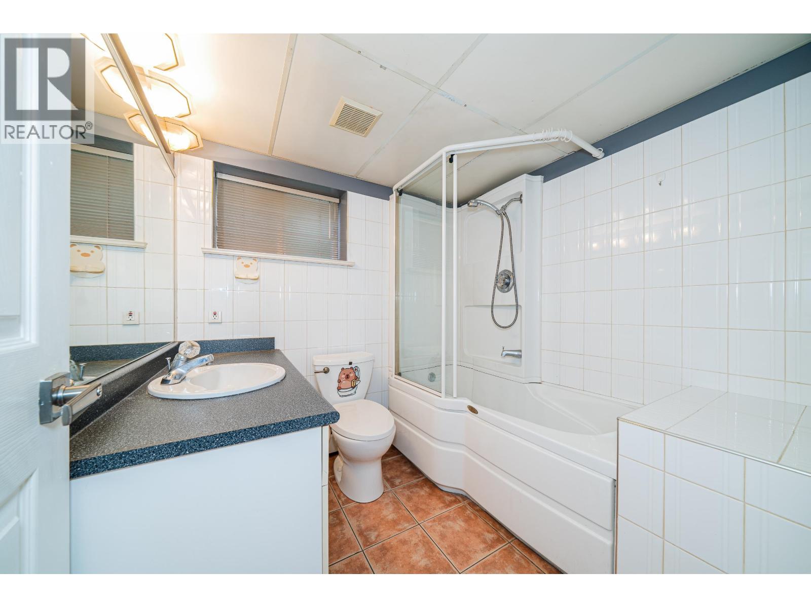 4824 Fairlawn Drive, Burnaby, British Columbia  V5C 3R8 - Photo 24 - R3083306