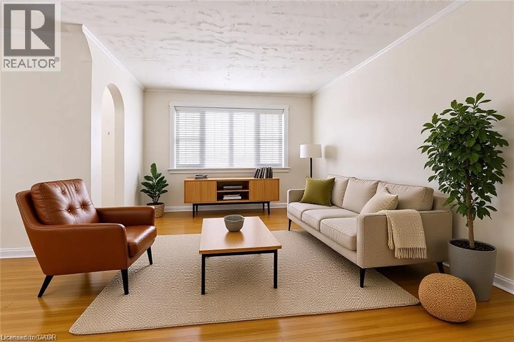 69 Lowrey Avenue N, Cambridge, Ontario  N1R 5A4 - Photo 3 - 40800989