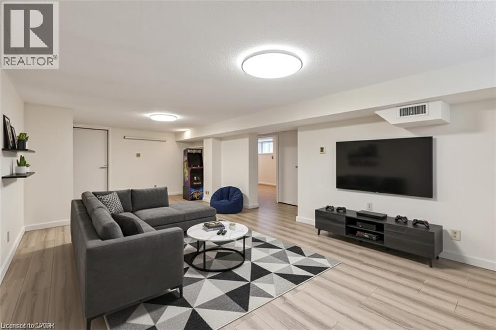 69 Lowrey Avenue N, Cambridge, Ontario  N1R 5A4 - Photo 16 - 40800989