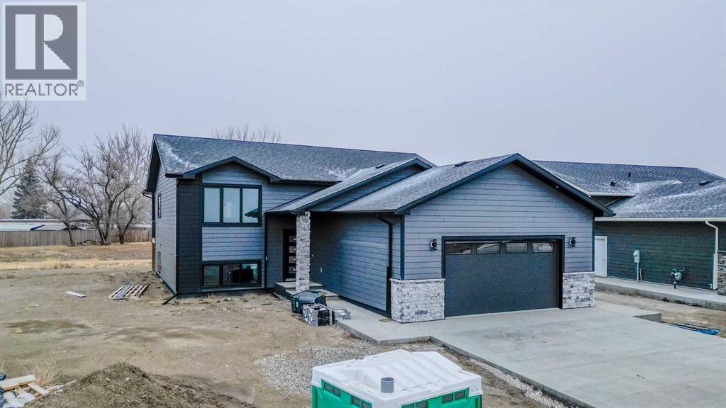 329 9 Street N, Picture Butte, Alberta  T0K 1V0 - Photo 36 - A2274685