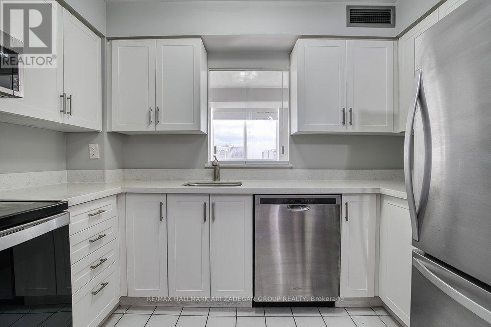 712 - 21 Overlea Boulevard, Toronto, Ontario  M4H 1P2 - Photo 4 - C12730910