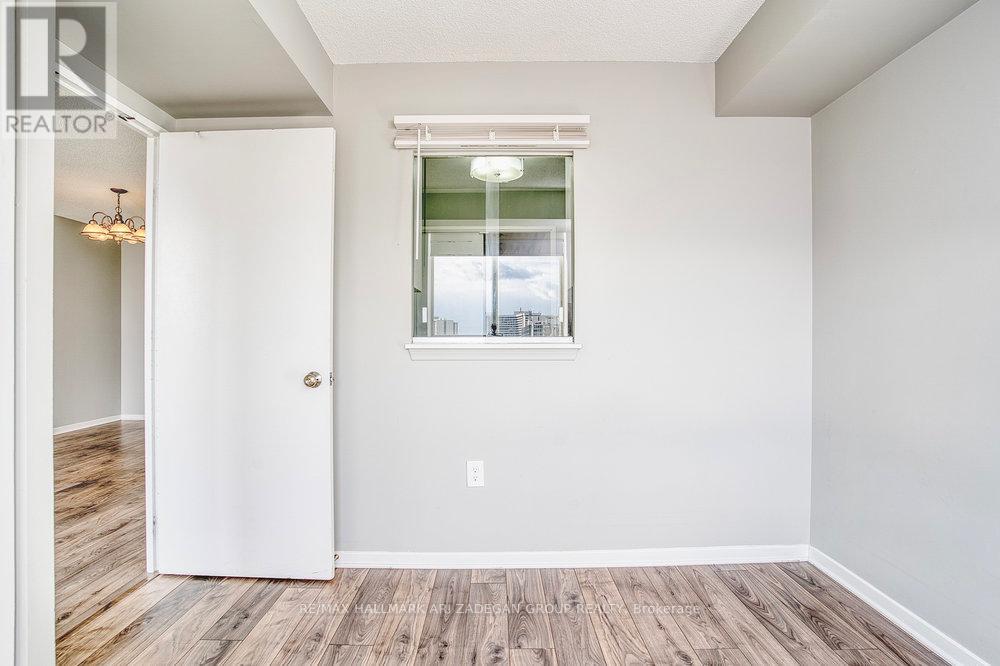 712 - 21 Overlea Boulevard, Toronto, Ontario  M4H 1P2 - Photo 8 - C12730910